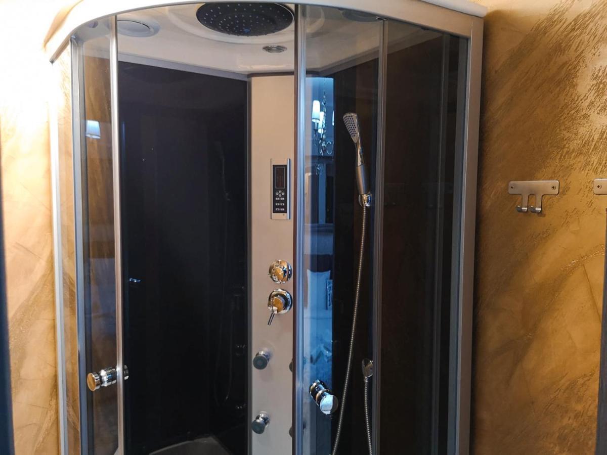 Yns Rooms Яш Екстериор снимка