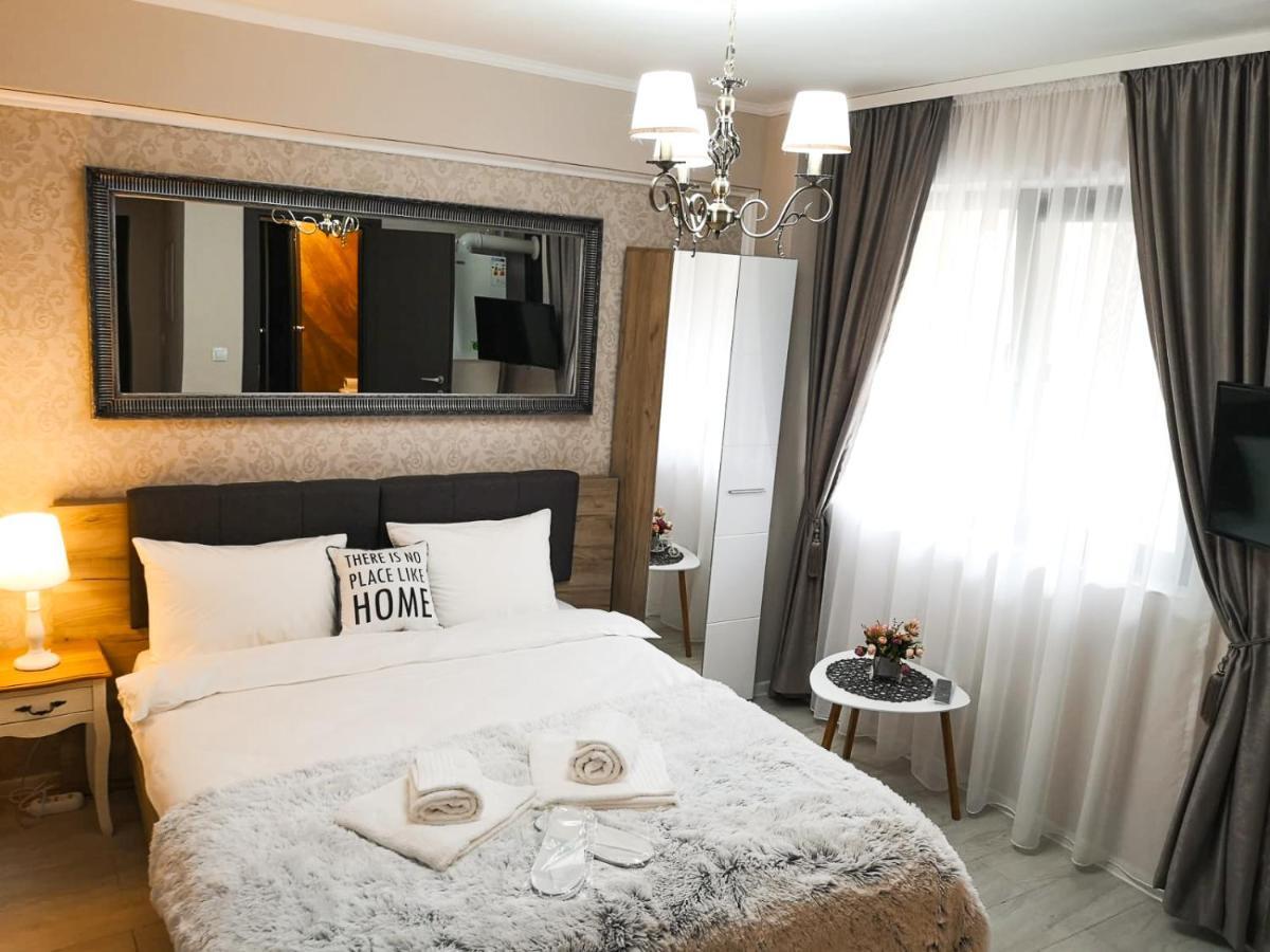 Yns Rooms Яш Екстериор снимка