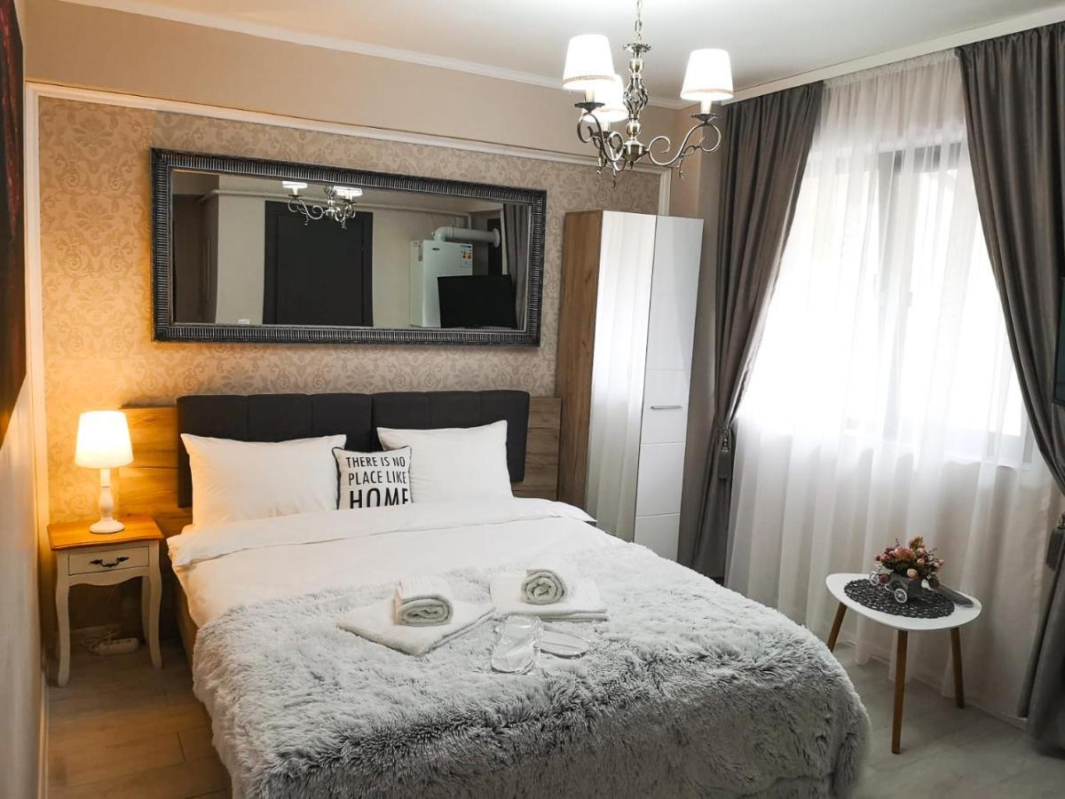 Yns Rooms Яш Екстериор снимка